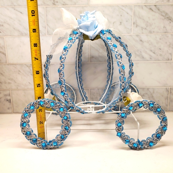 Cinderella Carriage Wire Decoration Party White LAST ONE AVAILABLE - Picture 8 of 8